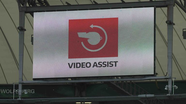 Wird es VAR-Eingriffe bald auch in der 3. Liga geben?