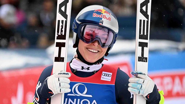 Lindsey Vonn feiert im Abfahrtsrennen in Zauchensee ihren 84. Weltcup-Sieg.