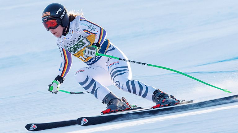 Kira Weidle-Winkelmann bei der Abfahrt in Tarvisio.