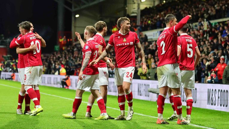 Der AFC Wrexham wirft Nottingham Forest aus dem FA Cup.