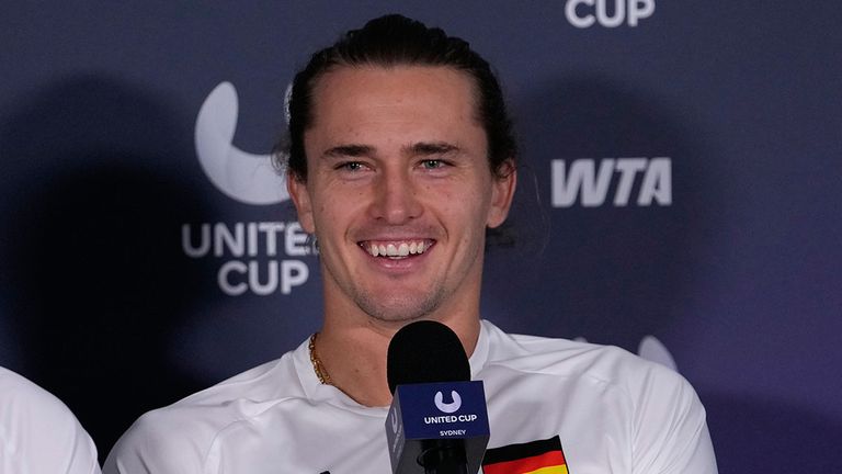 Alexander Zverev steht vor dem United Cup Rede und Antwort.