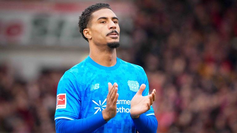 Loic Bade hat sich im Bundesliga-Spiel bei Union Berlin eine Muskelverletzung zugezogen.