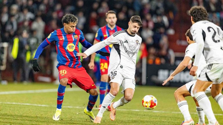 Der FC Barcelona schleppte sich gegen Albacete mühevoll ins Pokal-Halbfinale.