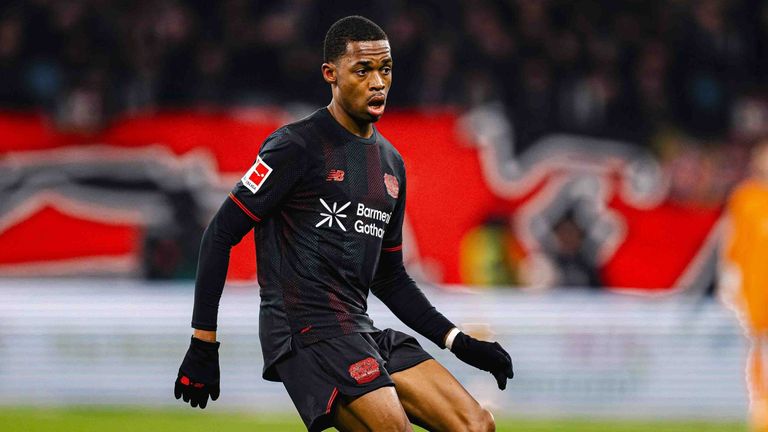 Jeanuel Belocian wechselt auf Leihbasis von Leverkusen nach Wolfsburg.