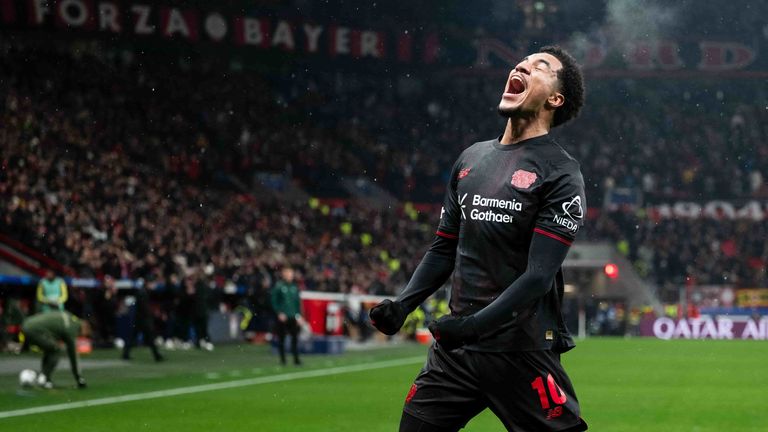 Malik Tillman ließ Leverkusen dank seines Doppelpacks am letzten Spieltag jubeln. In der K.O Phase geht es am 18. Februar gegen Olympiakos. 