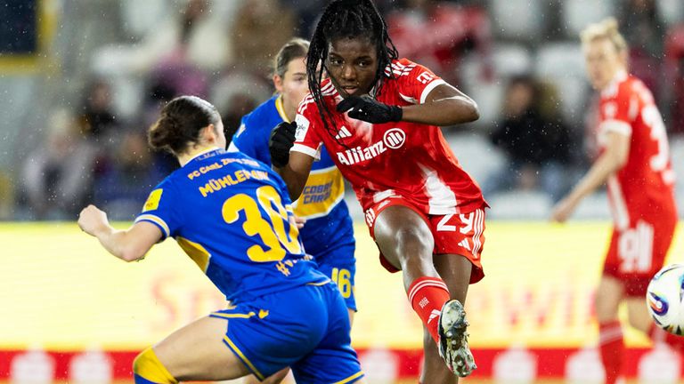 Die Bayern-Frauen feiern einen Kantersieg gegen Carl Zeiss Jena.