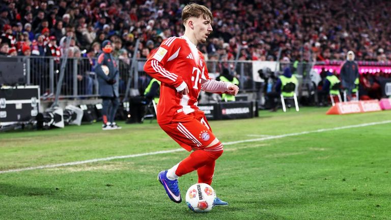 Der missglückte Übersteiger von Lennart Karl im Spiel gegen Hoffenheim ging viral. 