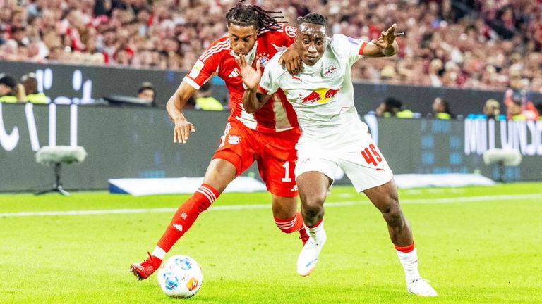 Im DFB-Pokal-Viertelfinale kommt es zum Duell der Dribbelkönige. 