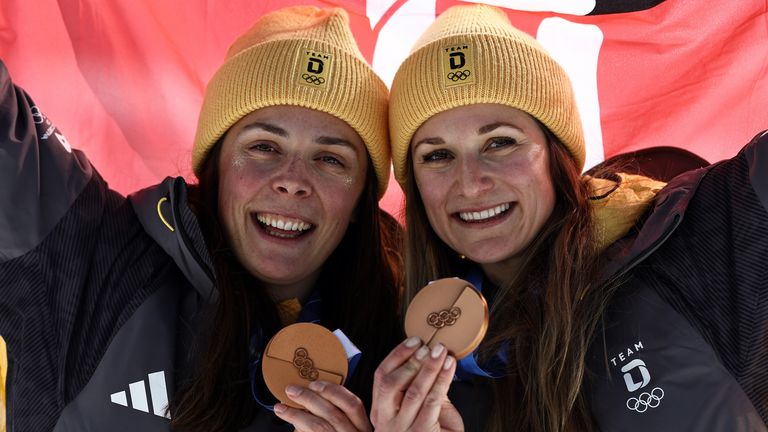 Laura Gimmler (r.) und Coletta Rydzek holen Bronze. 