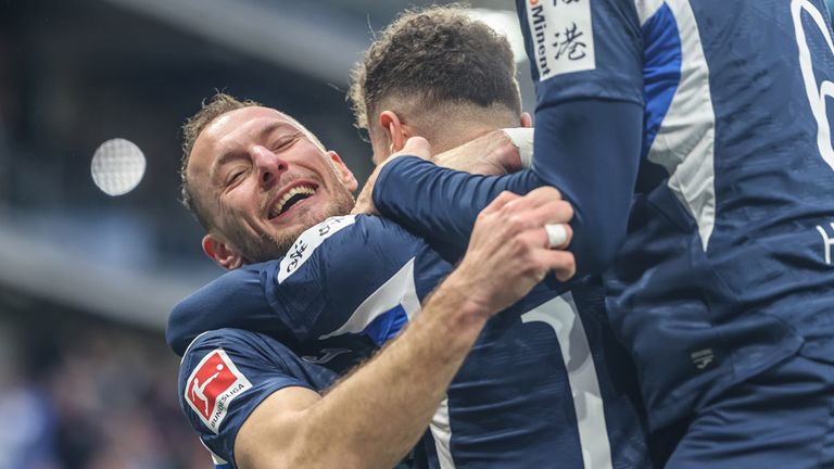 Die TSG Hoffenheim feiert einen Sieg gegen Freiburg und festigt so Champions-League-Platz drei. 