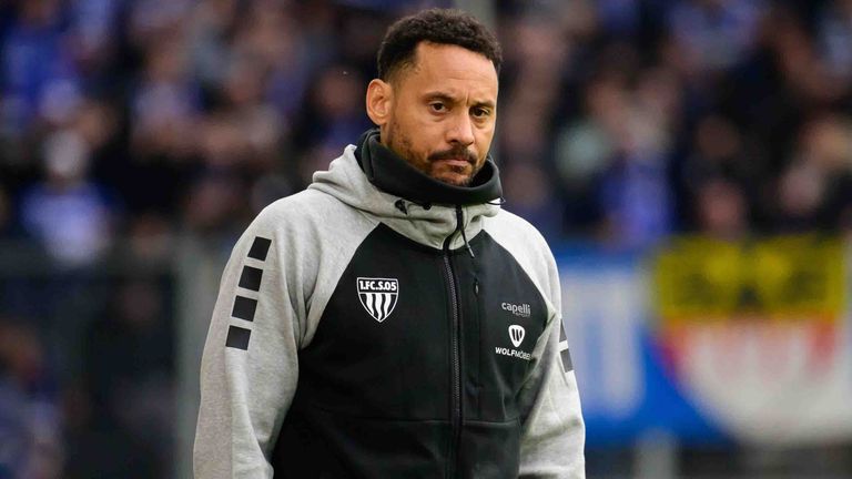 Ex-Schalker Jermaine Jones hat sich sein Trainerdebüt im Profibereich anders vorgestellt.