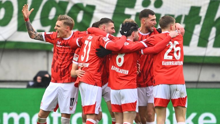 Kaiserslautern feiert einen knappen 1:0-Sieg gegen Greuther Fürth.