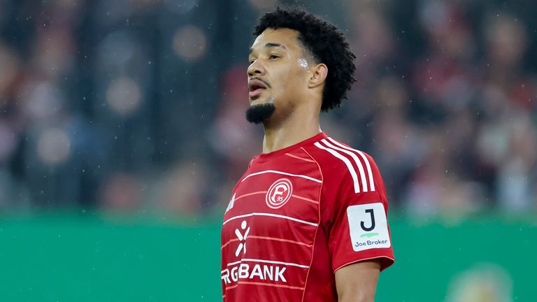 Düsseldorf muss lange auf Kenneth Schmidt verzichten.