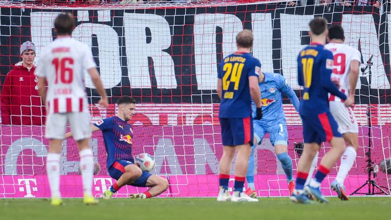 Ein Handspiel von Christoph Baumgartner sorgte in Leipzig für Ärger. 