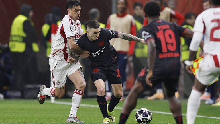 Bayer Leverkusen zieht ins Achtelfinale ein.