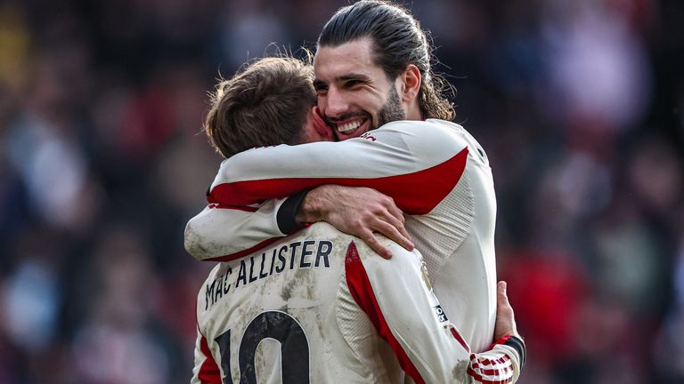 Der FC Liverpool feiert das nächste Last-Minute-Drama.