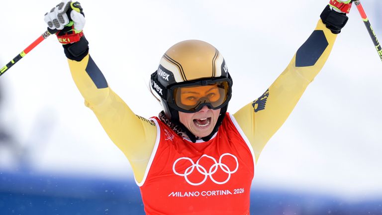 Daniela Maier gewinnt eine Medaille im Skicross. 