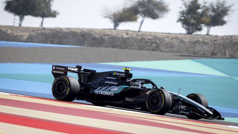 Kimi antonelli schaffte im Mercedes nur drei Runden - dann musste der Motor getauscht werden.