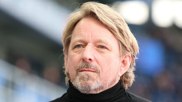 Sport-Vorstand Sven Mislintat von Fortuna Düsseldorf ist am Sonntag zu Gast bei Sky90. 