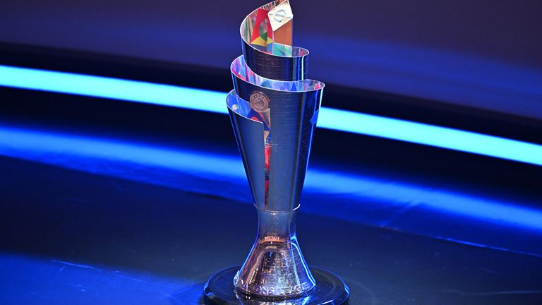 Um diese Trophäe geht es in der Nations League. 