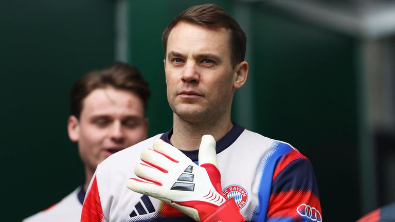 Manuel Neuer musste gegen Bremen zur Halbzeit raus.