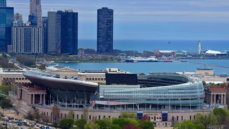 Wie lange ist das Soldier-Field-Stadium in Chicago noch die Heimat der Bears?