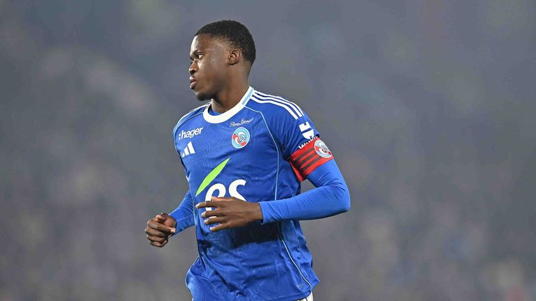 Mamadou Sarr kehrt von Leihe nach Straßburg frühzeitig zum FC Chelsea zurück.