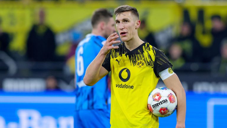 Kann der BVB gegen Leipzig wieder auf Schlotterbeck setzen?