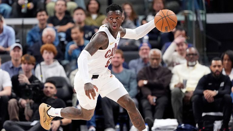 Dennis Schröder feiert mit seinen Cavs an alter Wirkungsstätte einen Sieg. 