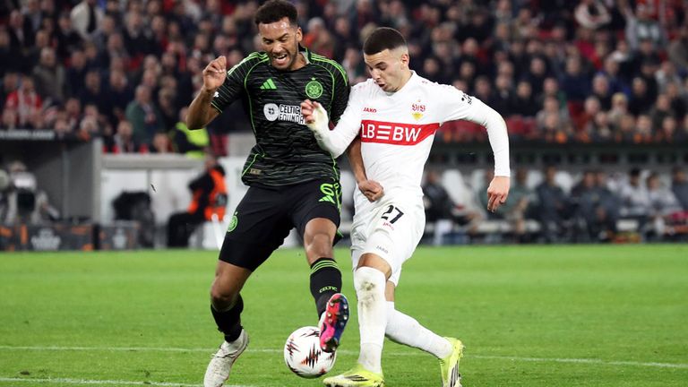 Der VfB Stuttgart zieht trotz Niederlage gegen Celtic ins Achtelfinale der Europa League ein.
