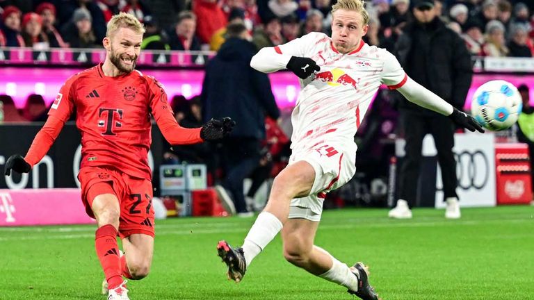 Xaver Schlager (r.) und Konrad Laimer spielten zusammen bei RB Leipzig.