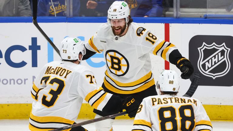 Boston Bruins feiert einen dramatischen Sieg.
