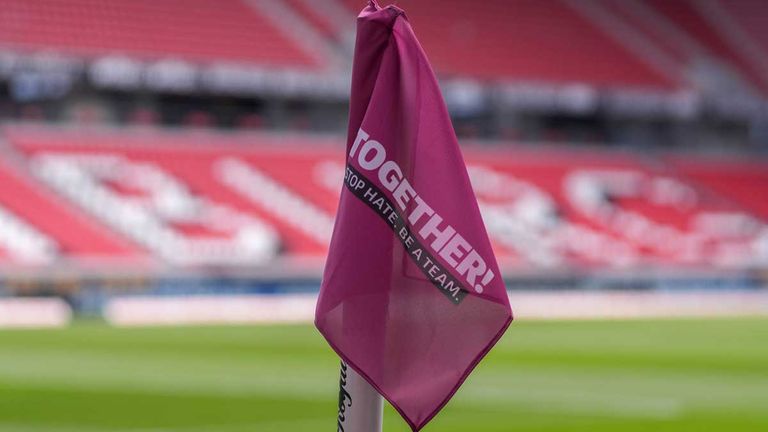 Am Aktionsspieltag wird die Botschaft "TOGETHER! Stop Hate. Be a Team." in den Stadien präsent sein.