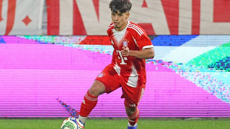 Maycon Cardoz feiert am Abend sein Kader-Debüt für den FC Bayern. 