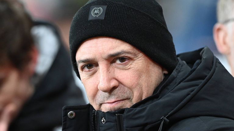 Fernando Carro hat sich zu einer Beleidigung gegen Schiedsrichter Tobias Stieler hinreißen lassen. 