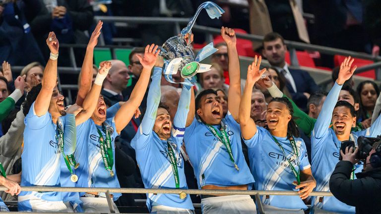 Manchester City gewinnt den Carabao Cup.