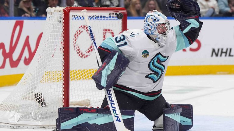 Philipp Grubauer glänzt bei Seattles Erfolg gegen Vancouver mit 32 Paraden.