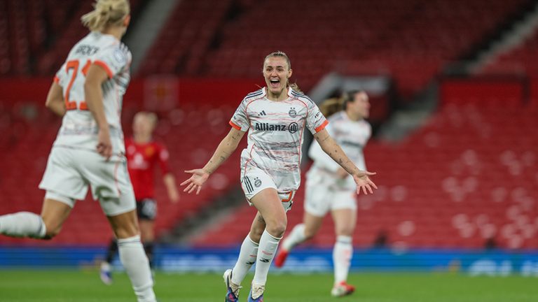 Pernille Harder sorgte beim Auswärtserfolg in Manchester für die frühe Führung. Am Dienstag steigt das Rückspiel in München. 