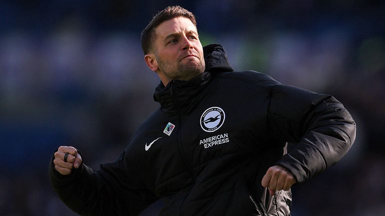 Fabian Hürzeler ist seit Sommer 2024 Trainer von Brighton & Hove Albion.