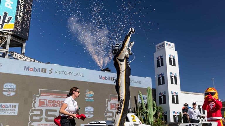 Josef Newgarden ist der Sieger beim Good Ranchers 250 auf dem Phoenix Raceway in Arizona. Am Sonntag steht für die IndyCar Serie