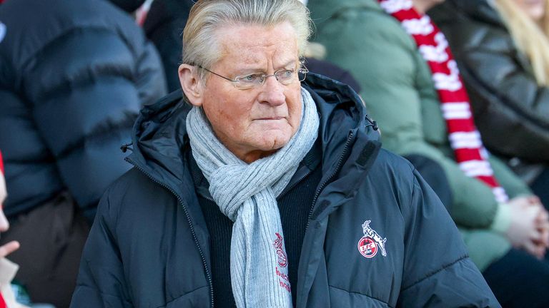 Kölns Stadionsprecher droht ein Nachspiel.