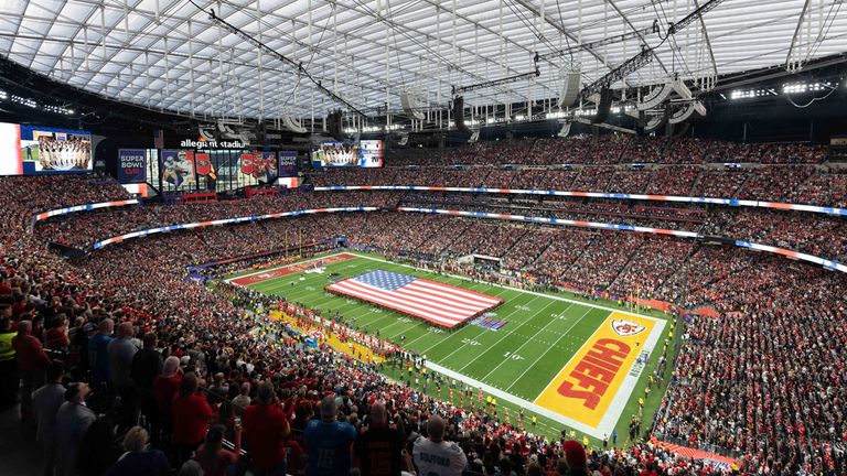 Bereits im Jahr 2024 fand der Super Bowl in Las Vegas im Allegiant Stadium statt. Damals trafen die Kansas City Chiefs auf die San Francisco