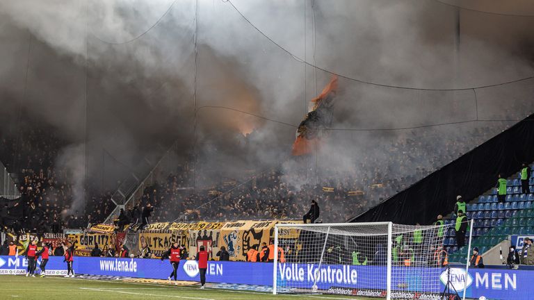 Magdeburg wird für Fan-Randale bestraft. 