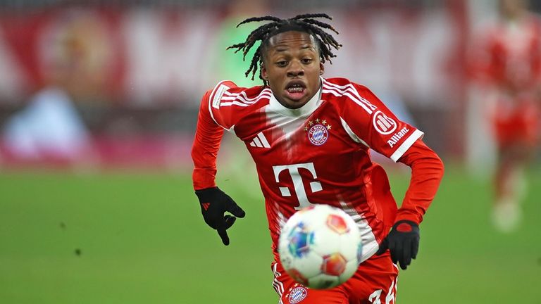 Wisdom Mike wird dem FC Bayern längerfristig fehlen.