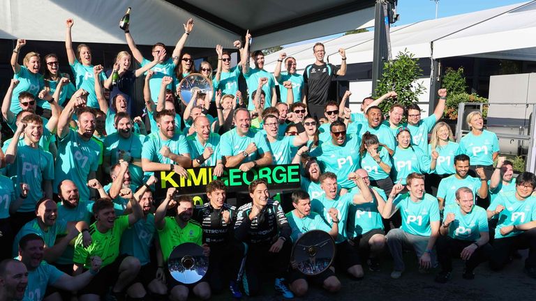 Traumstart für Mercedes: Mercedes feiert beim Großen Preis von Australien einen souveränen Doppelsieg mit Russell auf P1 und Antonelli aufP2