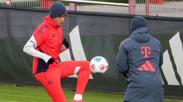 Jamal Musiala ist beim FC Bayern wieder teilweise ins Mannschaftstraining eingestiegen. Kommt es bald zum Comeback?
