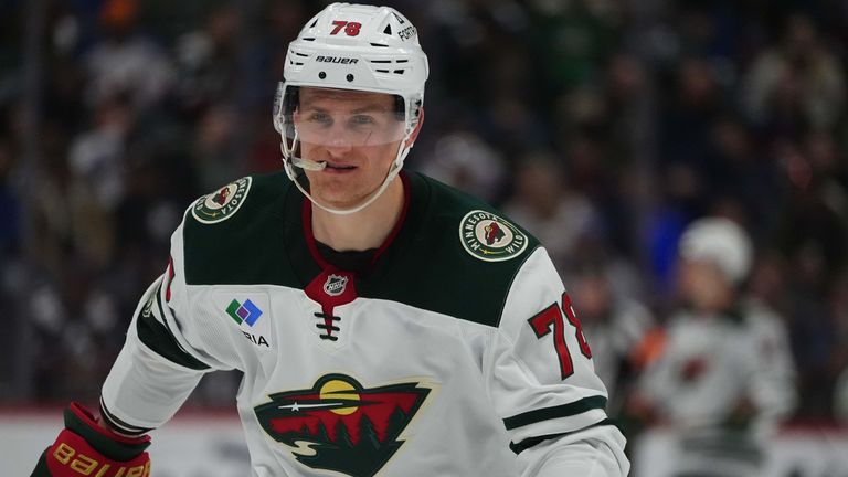 Nico Sturm und die Minnesota Wild treffen heute Nacht um 00:30 auf Tampa Bay Lightning - Live auf Sky Sport Mix.