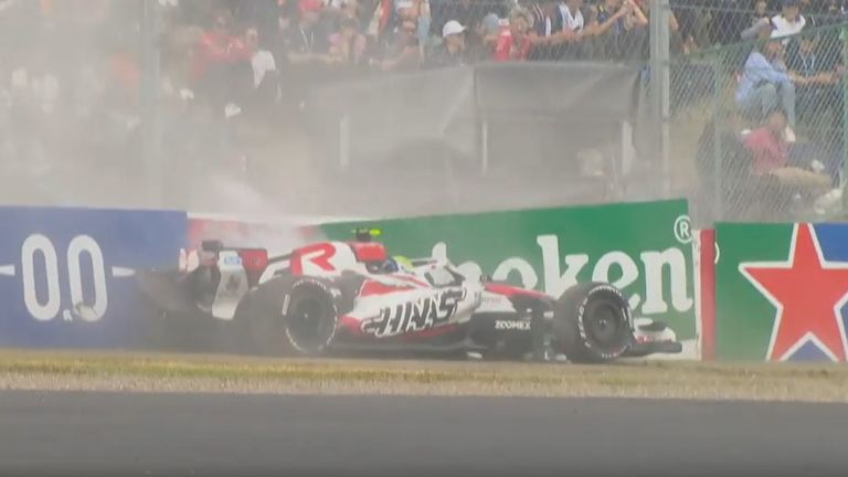 Oliver Bearman crasht mit seinem Haas beim GP von Japan.