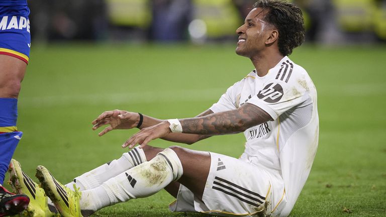 Rodrygo hat sich schwer am Knie verletzt und wird mehrere Monate ausfallen.