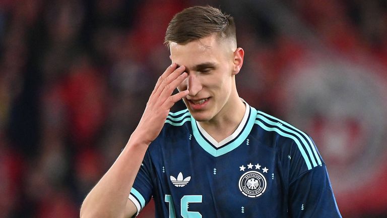 Nico Schlotterbeck leistete sich einige Fehler im Spielaufbau.